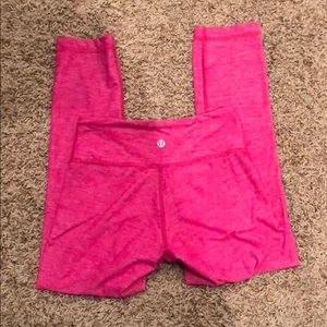 Lululemon crop size 2 pink soft